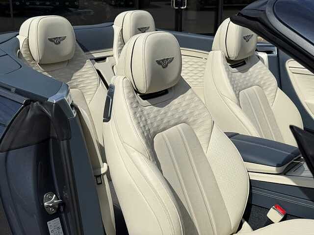 19:Bentley Continental GT Convertible Speed First Edition V8 Hybrid, Convertible, Thunder, Bentley Hampshire